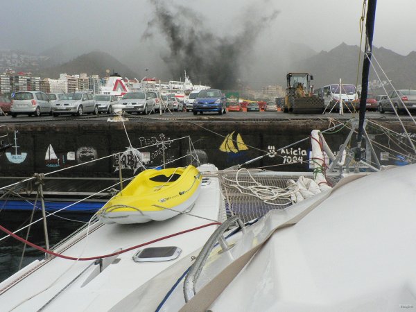 37- Un incendie dans le port de commerce 